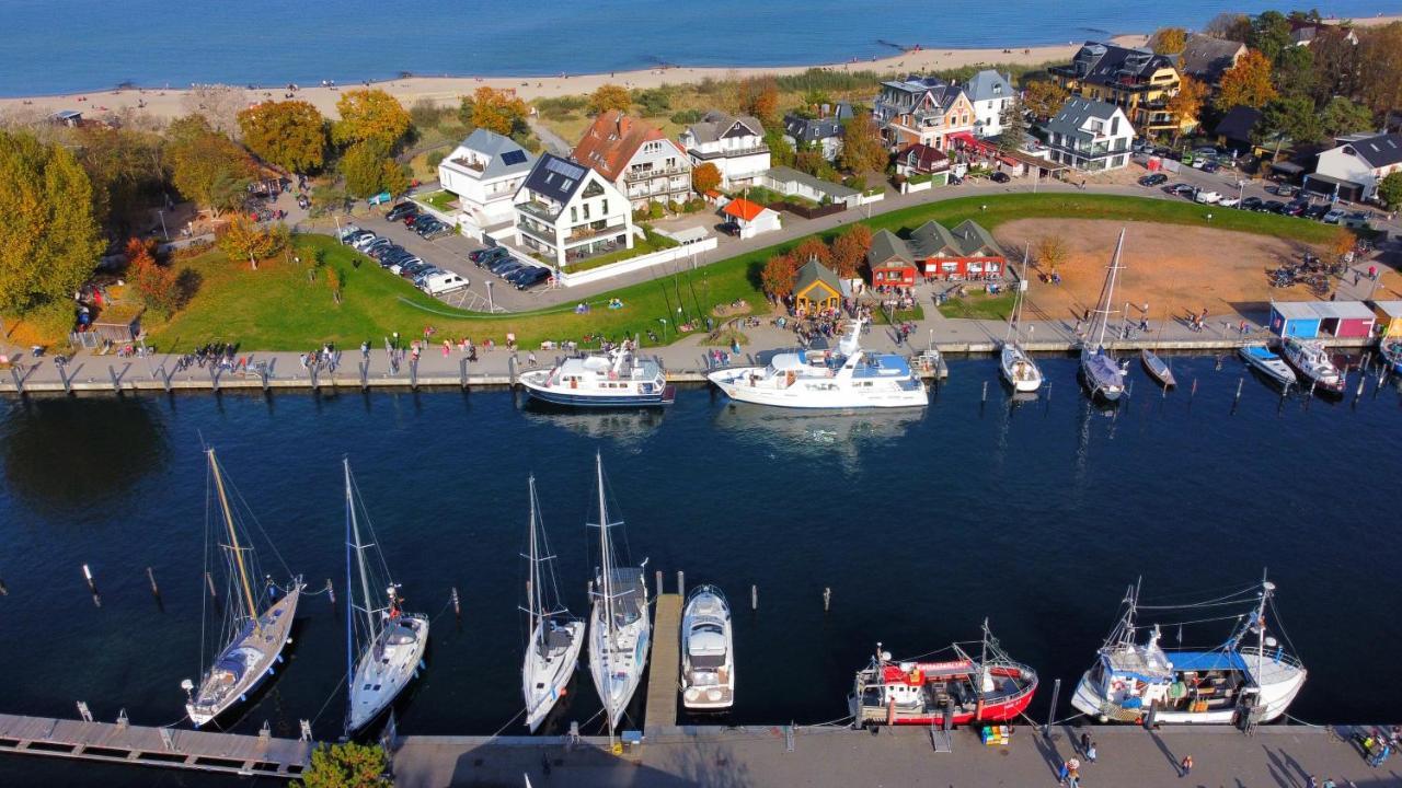 Ostsee Lodges Mit Wellnessbereich Timmendorfer Strand Exterior photo