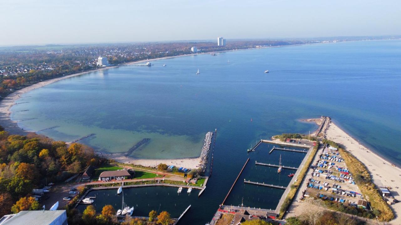 Ostsee Lodges Mit Wellnessbereich Timmendorfer Strand Exterior photo